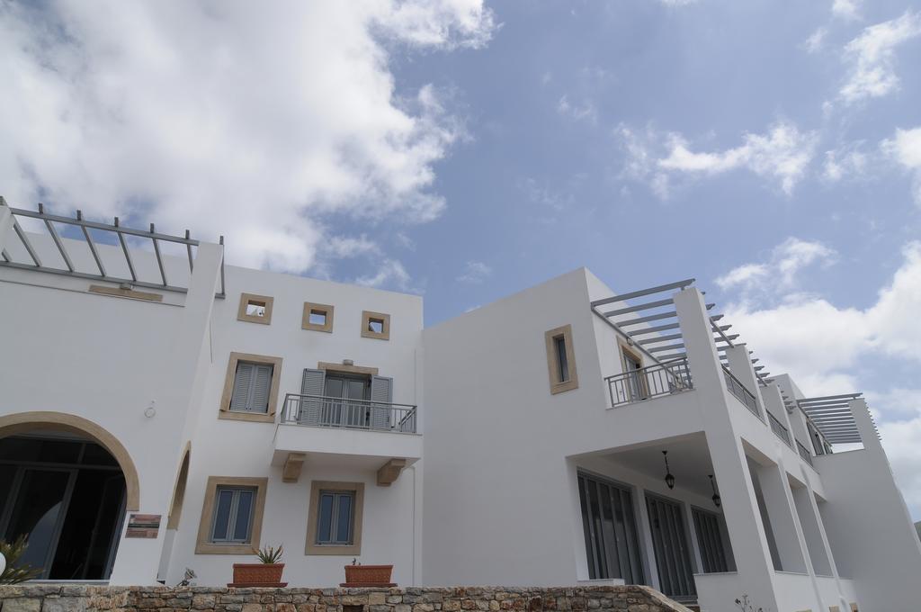 Athena Hotel Milopotamos  المظهر الخارجي الصورة