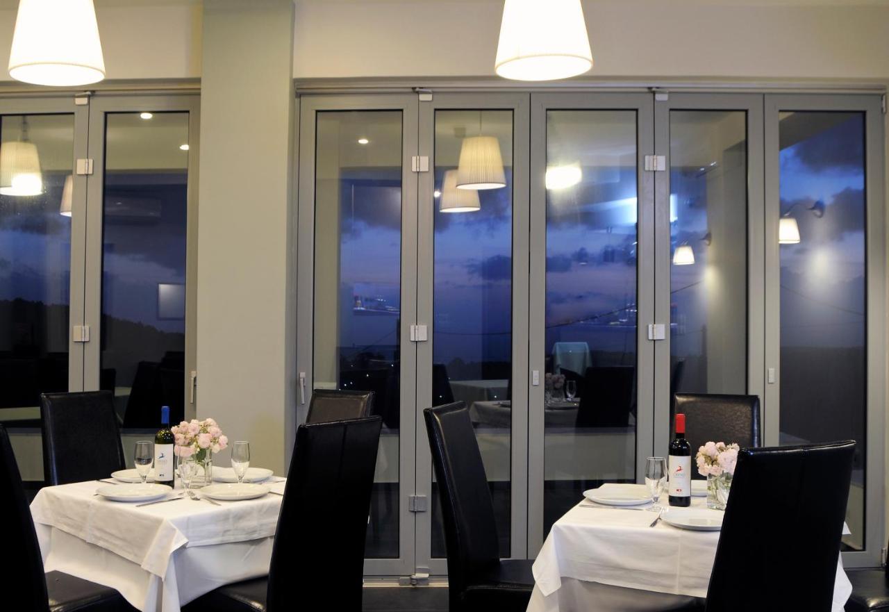 Athena Hotel Milopotamos  المظهر الخارجي الصورة
